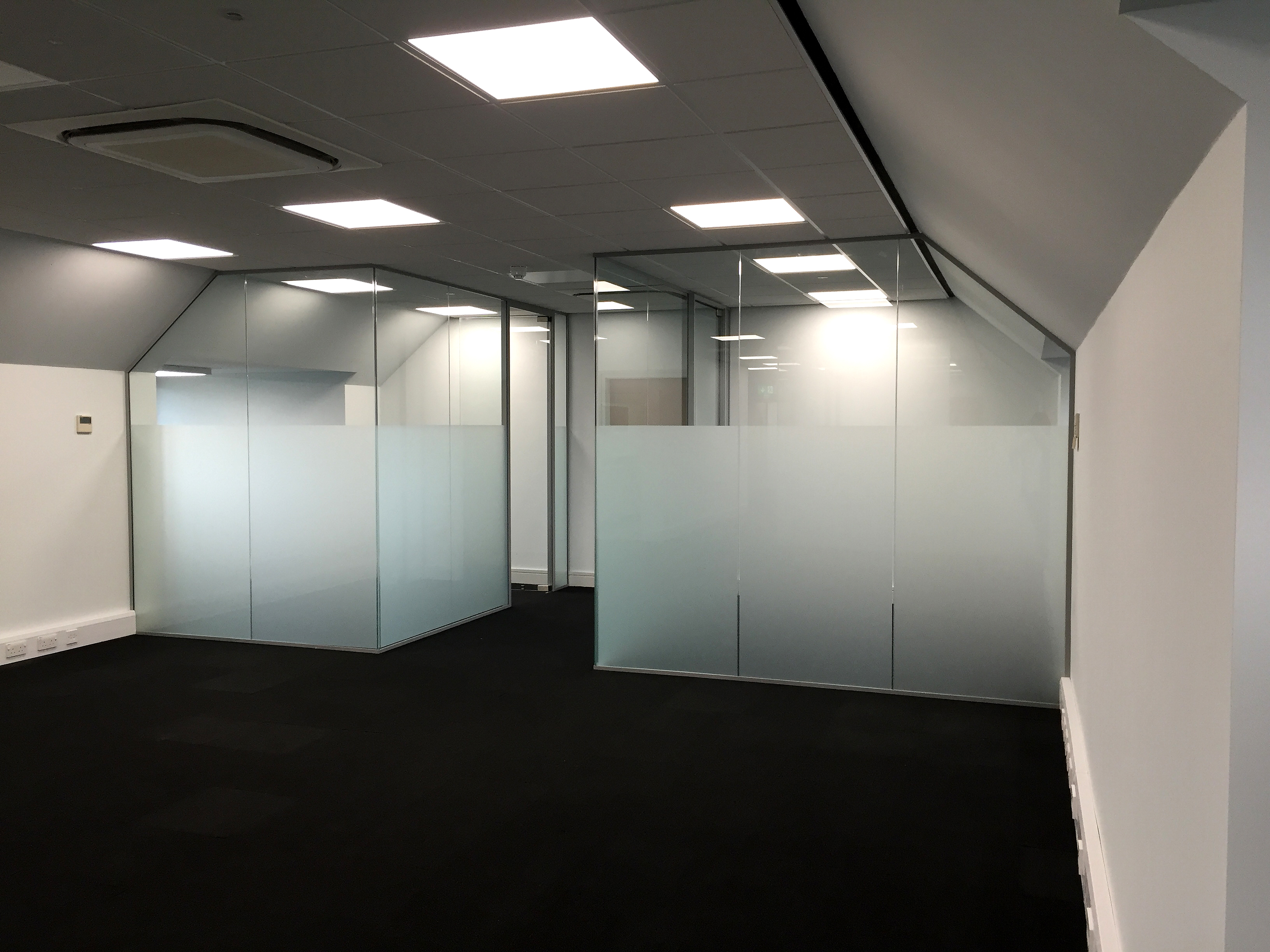 Remodelling of acoustic glass partitioning | Altitude Glass