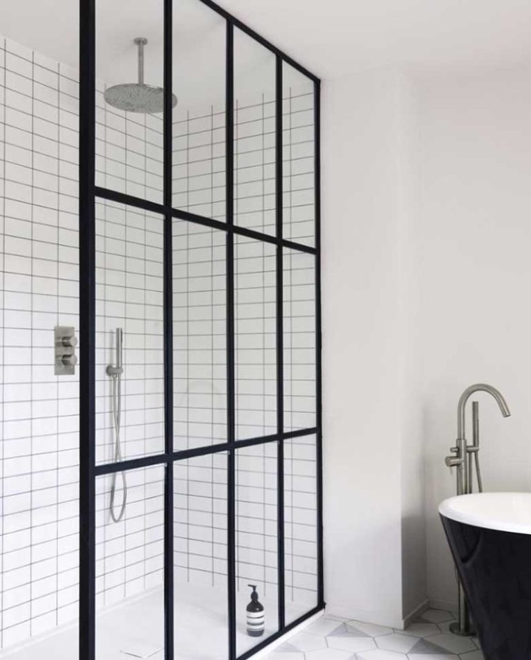 BlackFramedShowerScreen3 Altitude Glass
