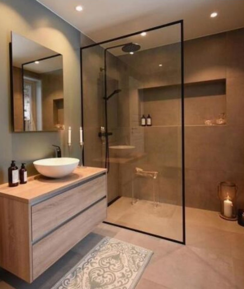 Black Framed Shower Screen 5 | Altitude Glass