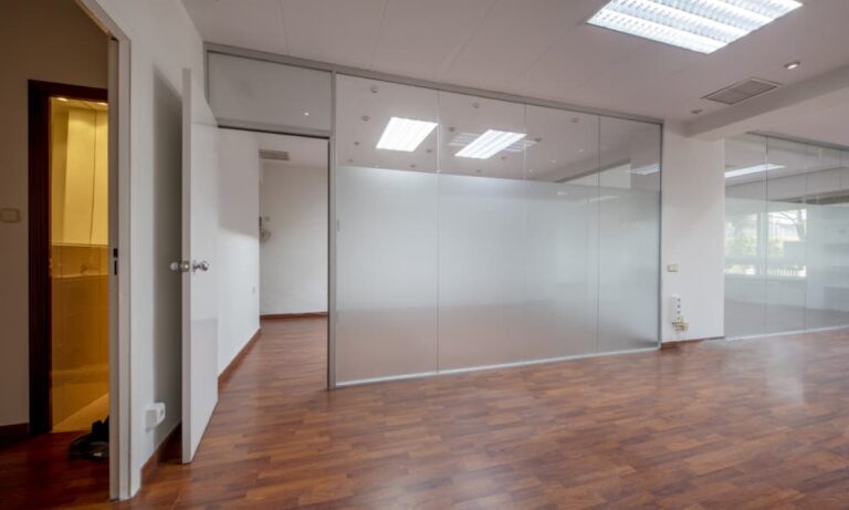 Glass Partitioning in room